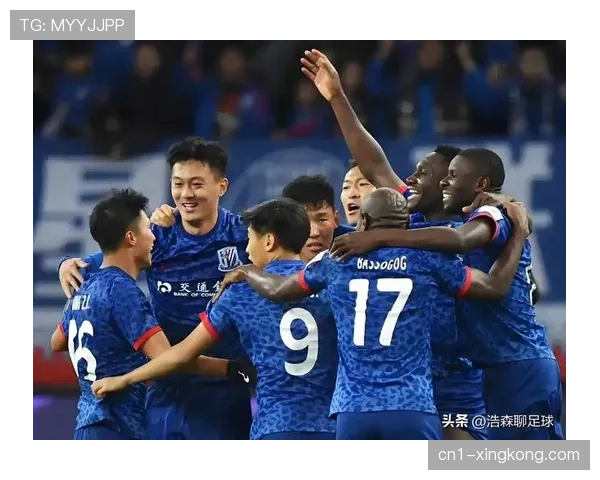 申花迎战新鹏城：四外援对决，蒋圣龙首发，薛庆浩未能出场