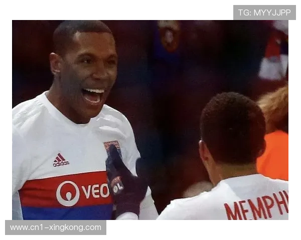 里昂客场战术执行到位 防守反击策略克制对手控球打法